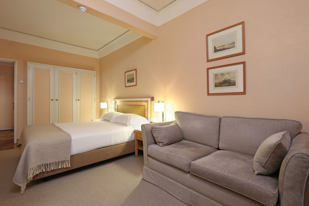 Heritage Lisboa Plaza Hotel - Avenida — Hotel rooms in Lisbon, Lisboa
