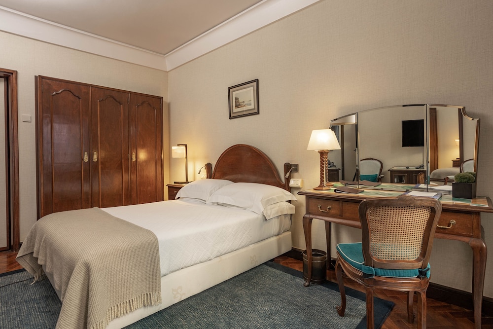 Heritage Lisboa Plaza Hotel - Avenida — Hotel rooms in Lisbon, Lisboa