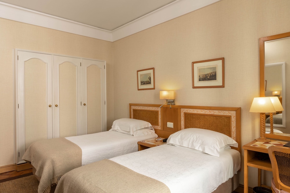 Heritage Lisboa Plaza Hotel - Avenida — Hotel rooms in Lisbon, Lisboa