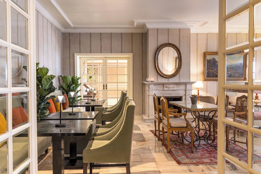 Heritage Lisboa Plaza Hotel - Avenida — Restaurant & bars in Lisbon, Lisboa