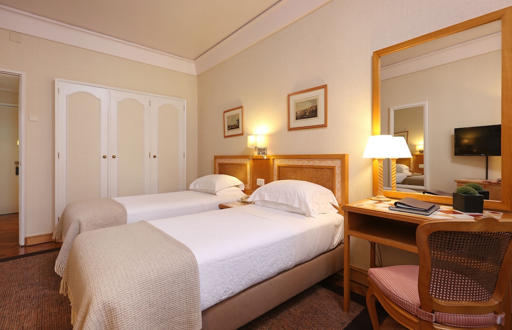 Heritage Lisboa Plaza Hotel - Avenida — Hotel rooms in Lisbon, Lisboa