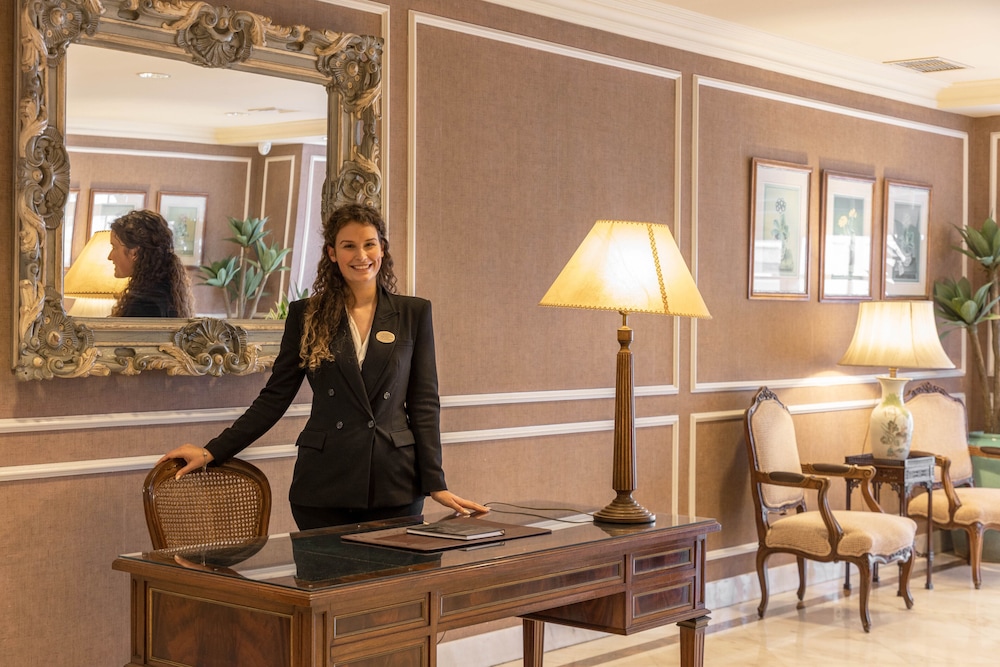 Heritage Lisboa Plaza Hotel - Avenida — Hotel building in Lisbon, Lisboa