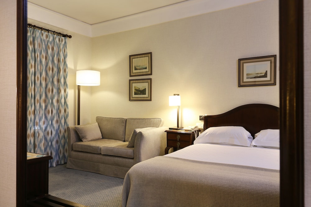 Heritage Lisboa Plaza Hotel - Avenida — Hotel rooms in Lisbon, Lisboa