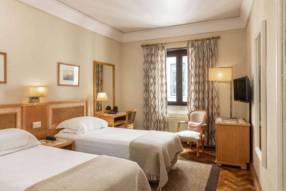 Heritage Lisboa Plaza Hotel - Avenida — Hotel rooms in Lisbon, Lisboa