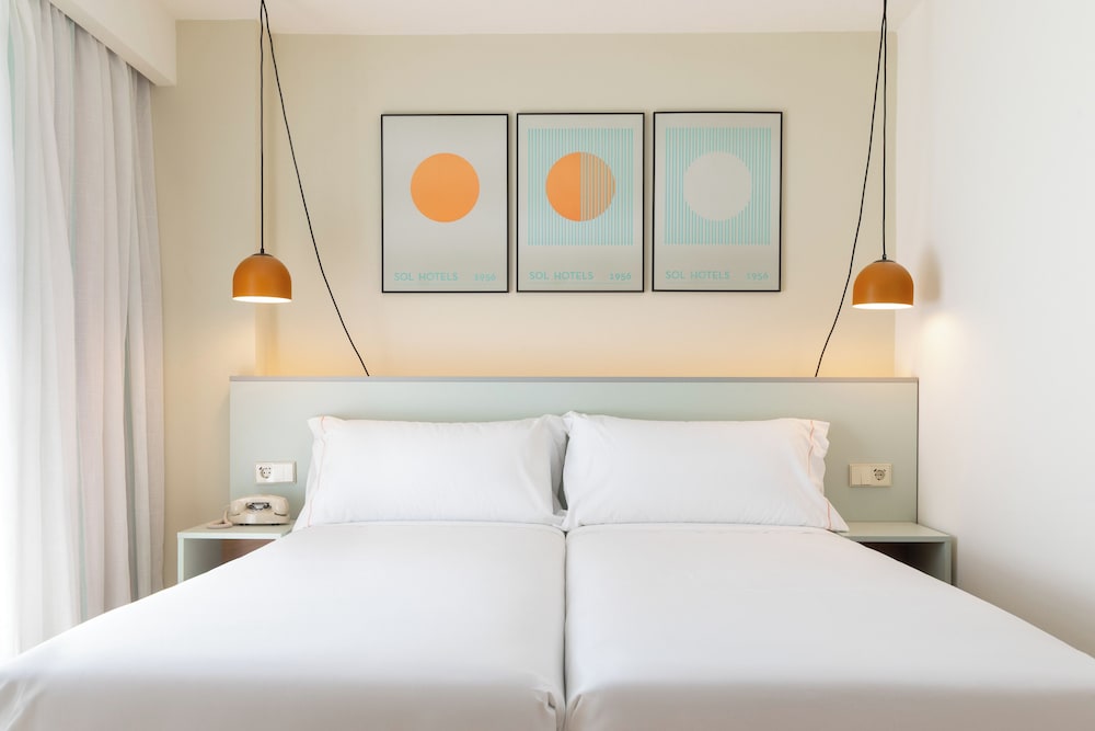 Sol Arona Tenerife — Hotel rooms in Los Cristianos, Canary Islands