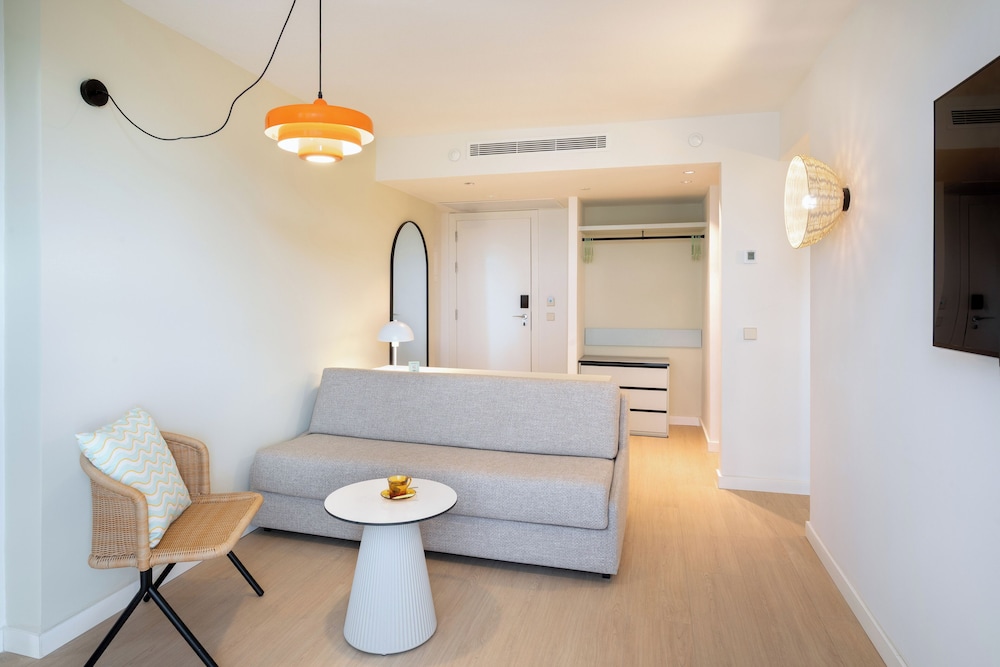 Sol Arona Tenerife — Hotel rooms in Los Cristianos, Canary Islands