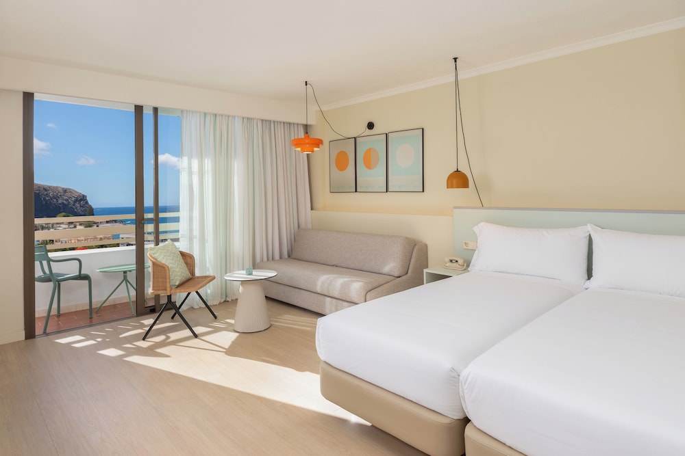 Sol Arona Tenerife — Hotel rooms in Los Cristianos, Canary Islands