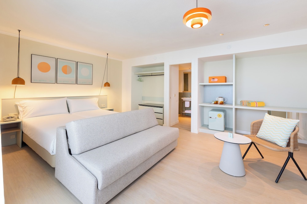 Sol Arona Tenerife — Hotel rooms in Los Cristianos, Canary Islands