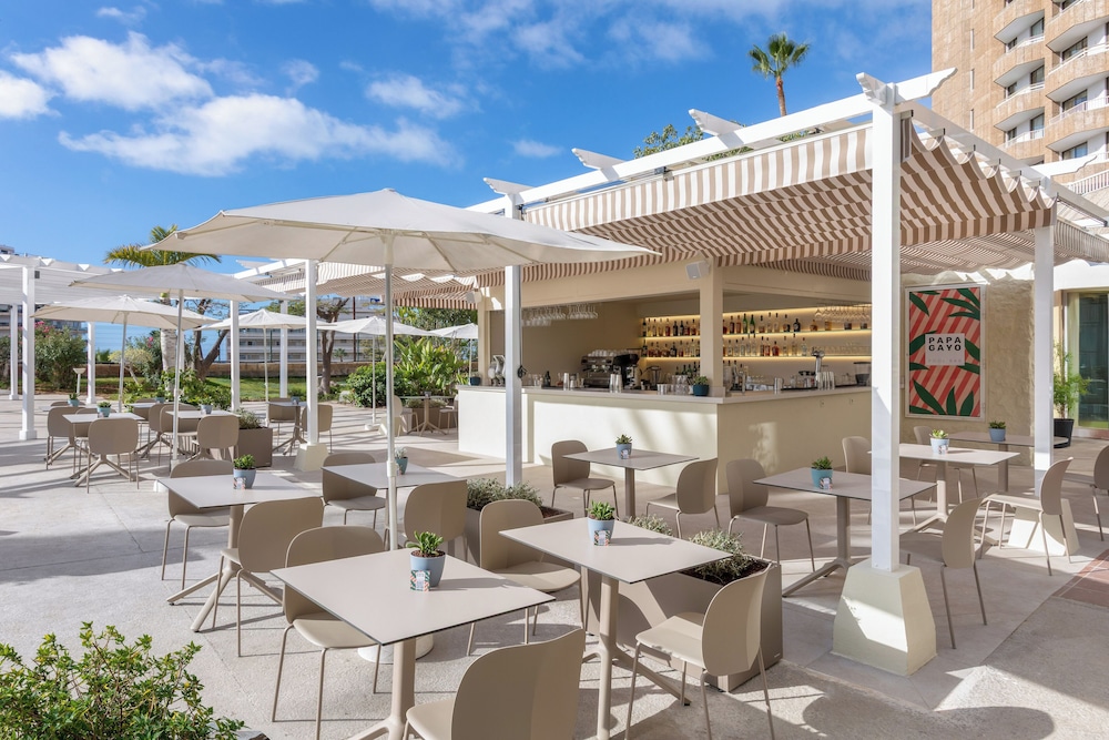 Sol Arona Tenerife — Restaurant & bars in Los Cristianos, Canary Islands