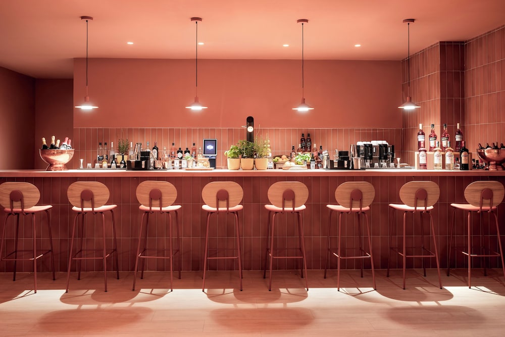 Sol Arona Tenerife — Restaurant & bars in Los Cristianos, Canary Islands