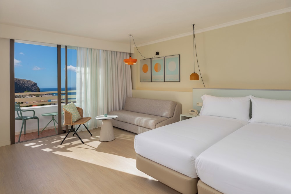 Sol Arona Tenerife — Hotel rooms in Los Cristianos, Canary Islands