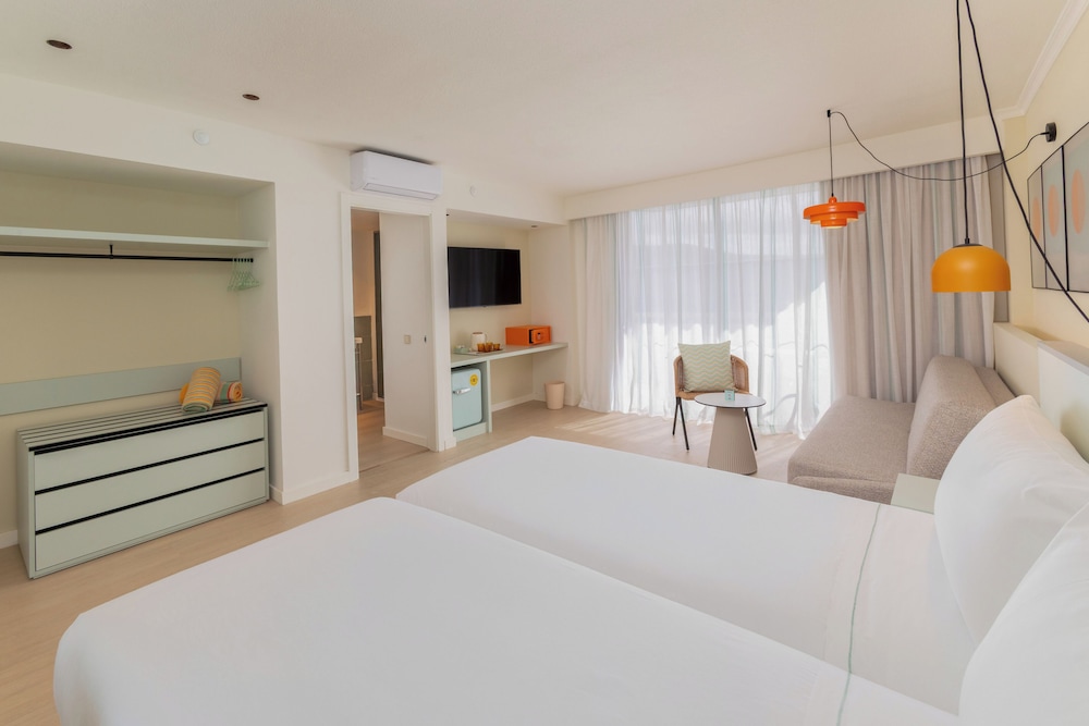 Sol Arona Tenerife — Hotel rooms in Los Cristianos, Canary Islands