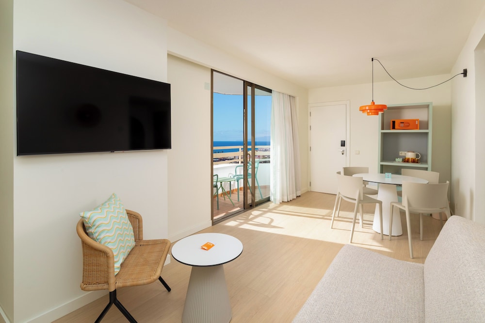 Sol Arona Tenerife — Hotel rooms in Los Cristianos, Canary Islands
