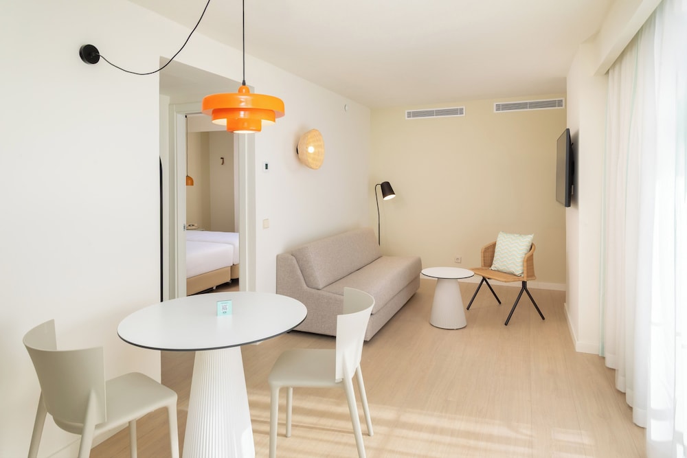 Sol Arona Tenerife — Hotel rooms in Los Cristianos, Canary Islands