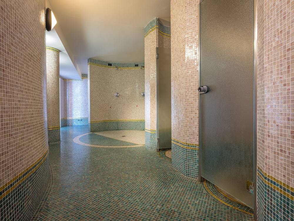 Hotel San Pietro — Spa in Limone sul Garda, Lombardy