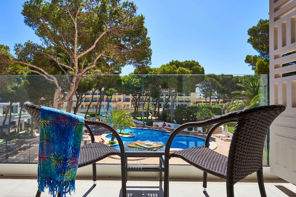 Hotel & Spa S'entrador Playa — Swimming pool in Cala Ratjada, Balearic Islands