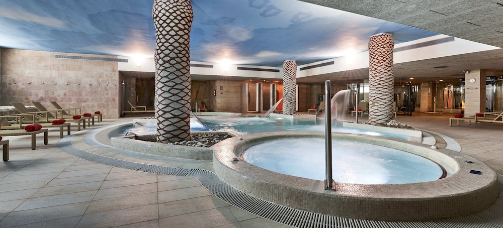 Hotel & Spa S'entrador Playa — Spa in Cala Ratjada, Balearic Islands
