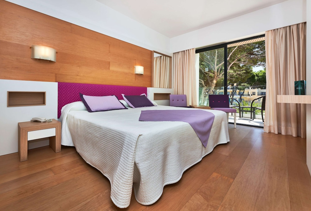 Hotel & Spa S'entrador Playa — Hotel rooms in Cala Ratjada, Balearic Islands