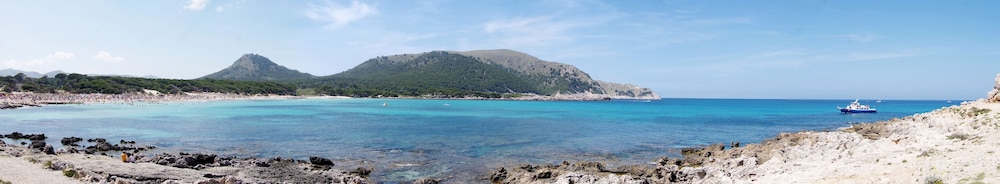 Hotel & Spa S'entrador Playa — Beach in Cala Ratjada, Balearic Islands