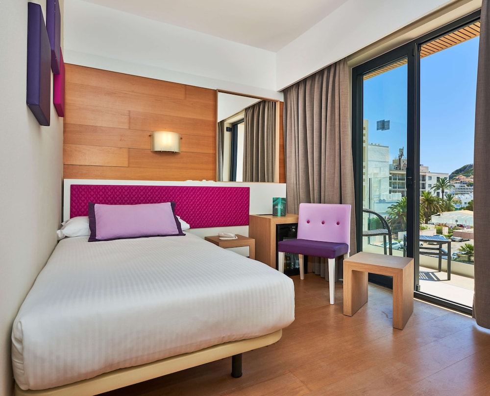 Hotel & Spa S'entrador Playa — Hotel rooms in Cala Ratjada, Balearic Islands