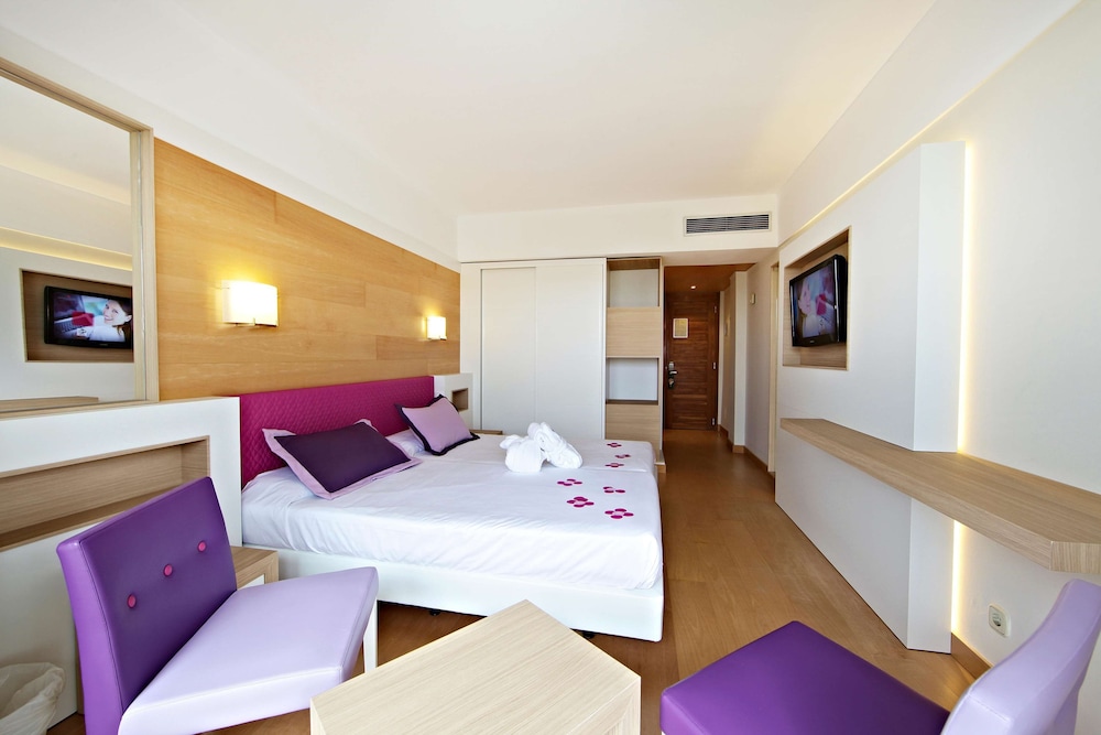 Hotel & Spa S'entrador Playa — Hotel rooms in Cala Ratjada, Balearic Islands