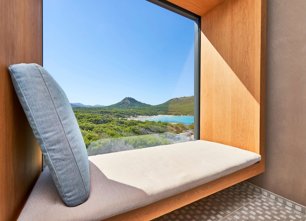 Hotel & Spa S'entrador Playa — Hotel rooms in Cala Ratjada, Balearic Islands