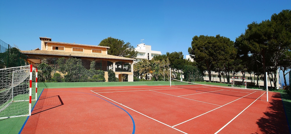 Hotel & Spa S'entrador Playa — Sports & recreation in Cala Ratjada, Balearic Islands