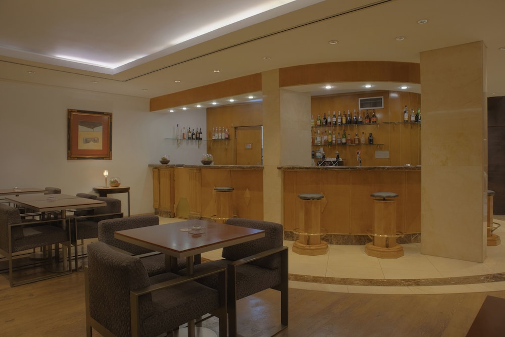 SANA Reno Hotel — Restaurant & bars in Lisbon, Lisboa