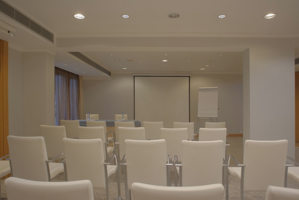SANA Reno Hotel — Hotel building in Lisbon, Lisboa
