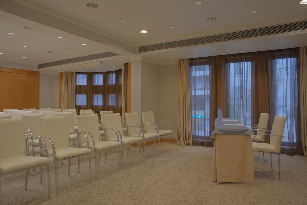 SANA Reno Hotel — Hotel building in Lisbon, Lisboa