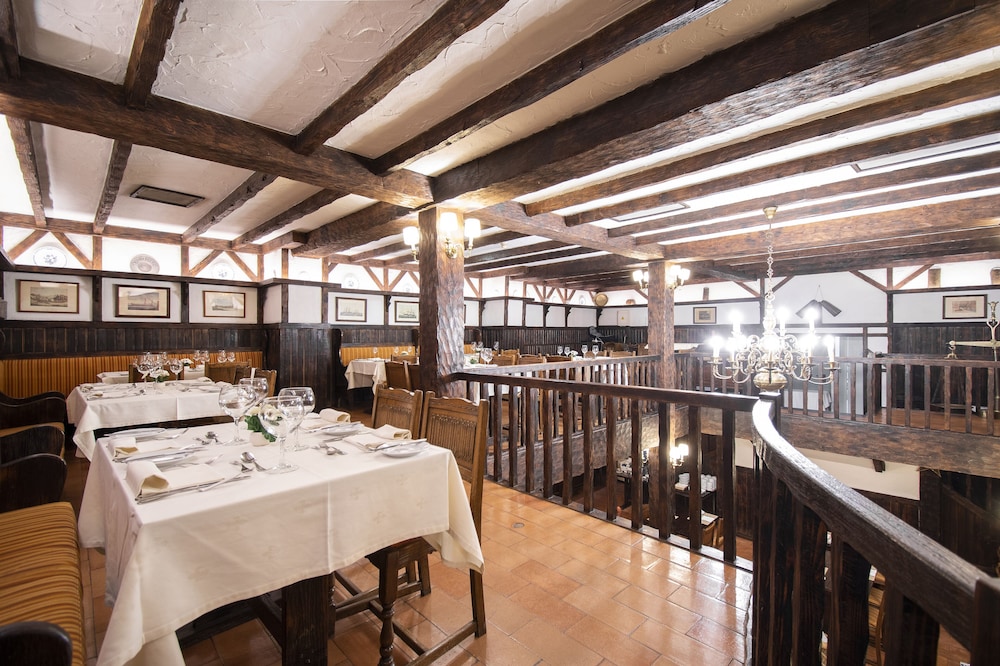 SANA Rex Hotel — Restaurant & bars in Lisbon, Lisboa