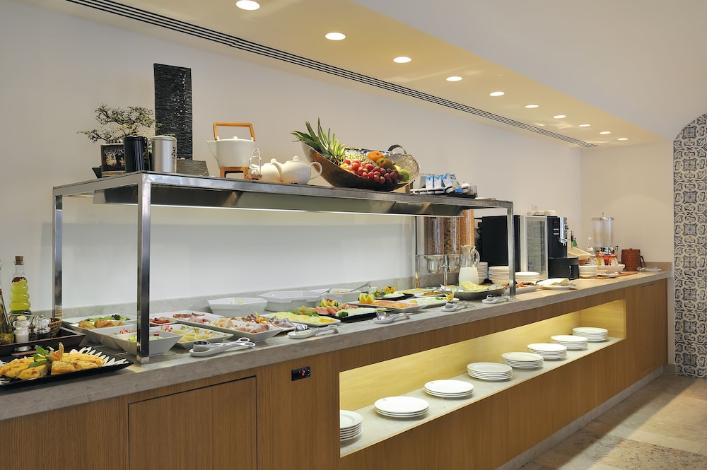 Hotel Vincci Baixa — Restaurant & bars in Lisbon, Lisboa