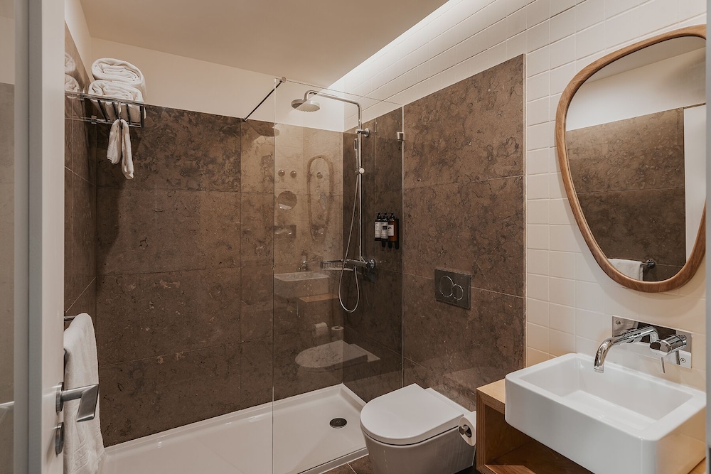 Hotel Vincci Baixa — Hotel rooms in Lisbon, Lisboa