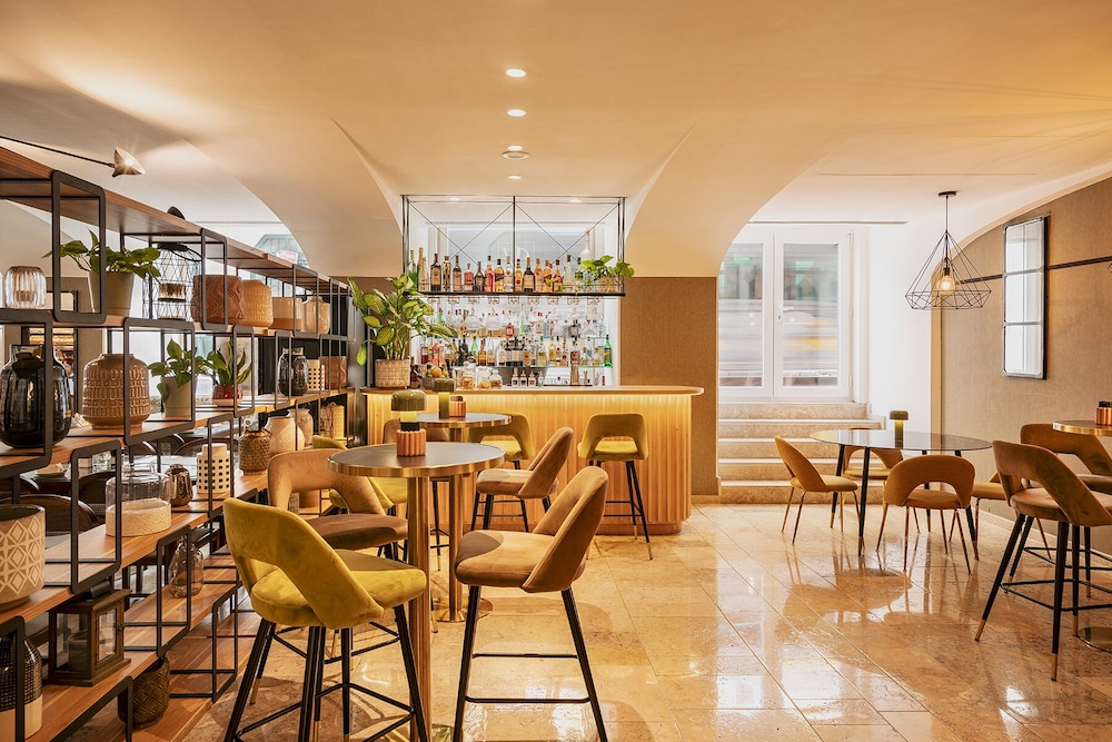 Hotel Vincci Baixa — Restaurant & bars in Lisbon, Lisboa