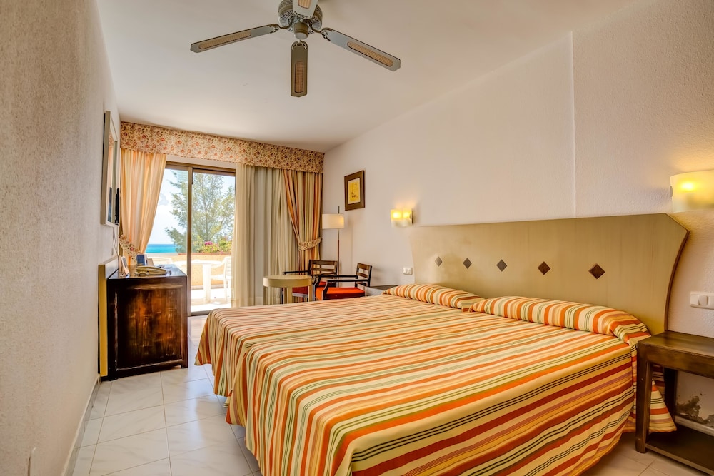 SBH Taro Beach Hotel — Hotel rooms in Costa Calma, Canary Islands