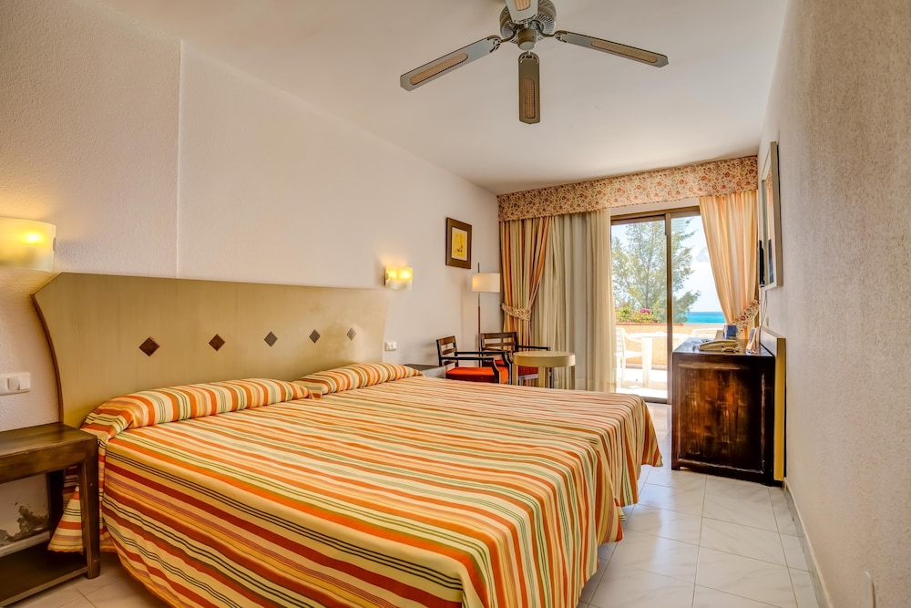 SBH Taro Beach Hotel — Hotel rooms in Costa Calma, Canary Islands