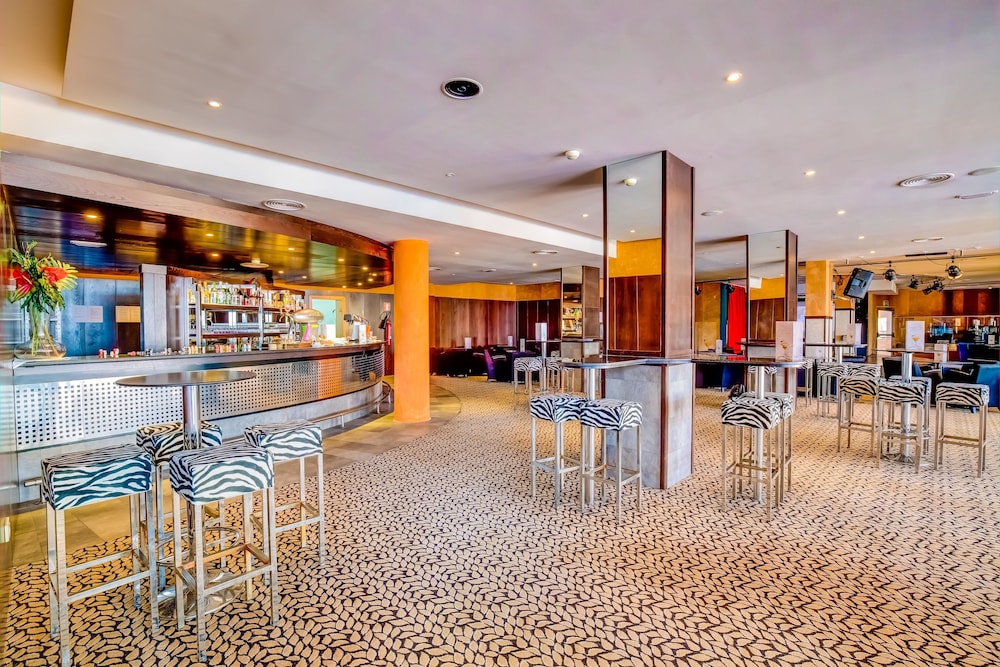 SBH Taro Beach Hotel — Restaurant & bars in Costa Calma, Canary Islands