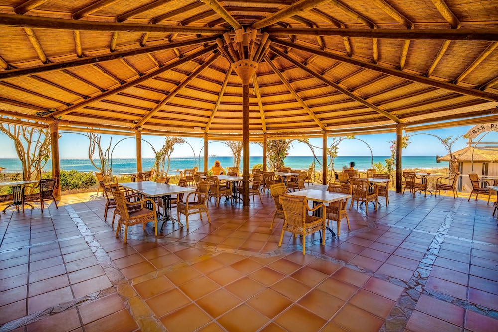 SBH Taro Beach Hotel — Restaurant & bars in Costa Calma, Canary Islands