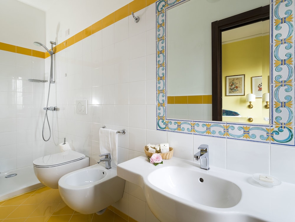 Hotel Sirius — Hotel rooms in Taormina, Sicily