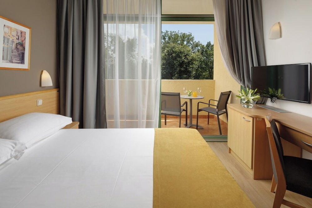 Hotel Aurora Plava Laguna — Rooms in Umag, Istria