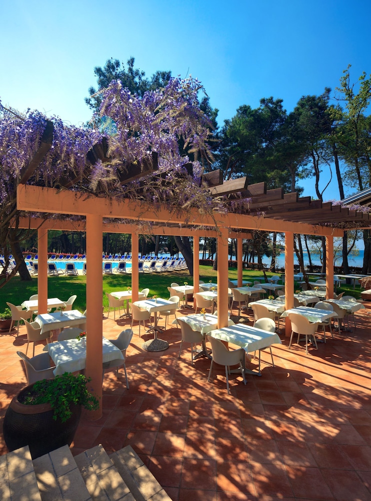 Hotel Aurora Plava Laguna — Restaurant in Umag, Istria