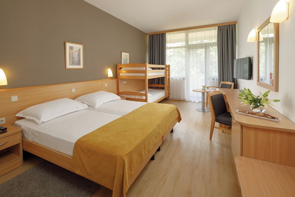 Hotel Aurora Plava Laguna — Rooms in Umag, Istria