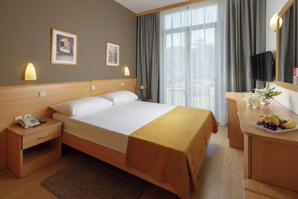 Hotel Aurora Plava Laguna — Rooms in Umag, Istria
