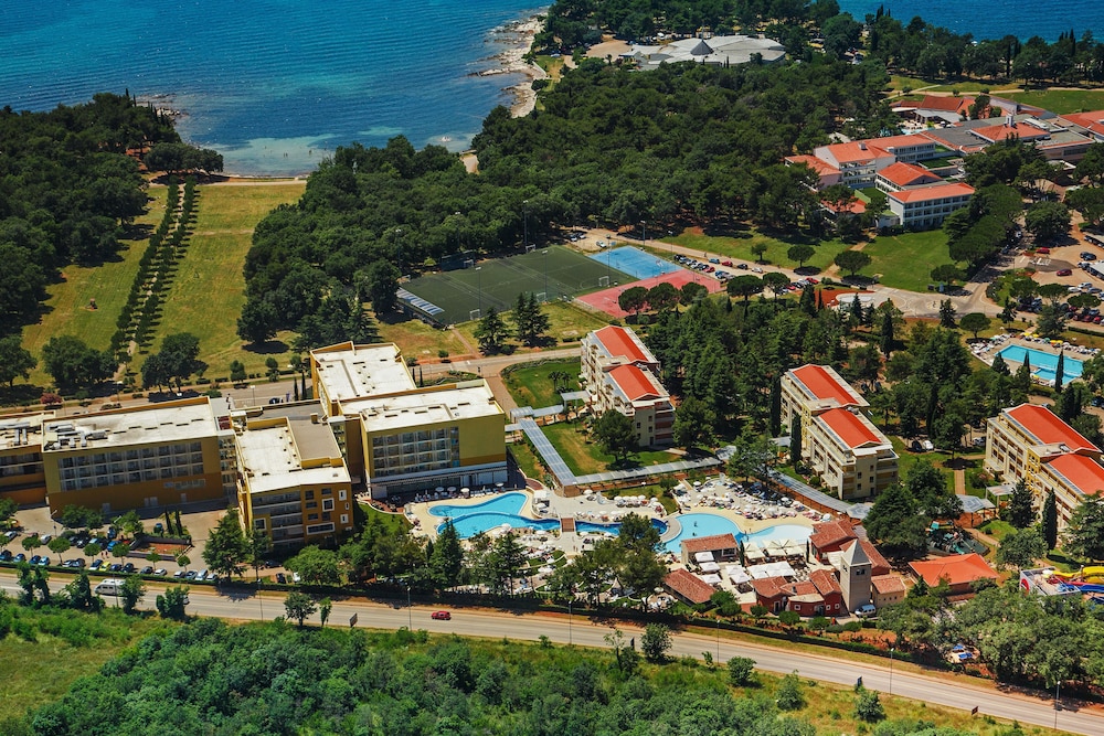Hotel Garden Istra Plava Laguna — Swimming pool in Umag, Istria