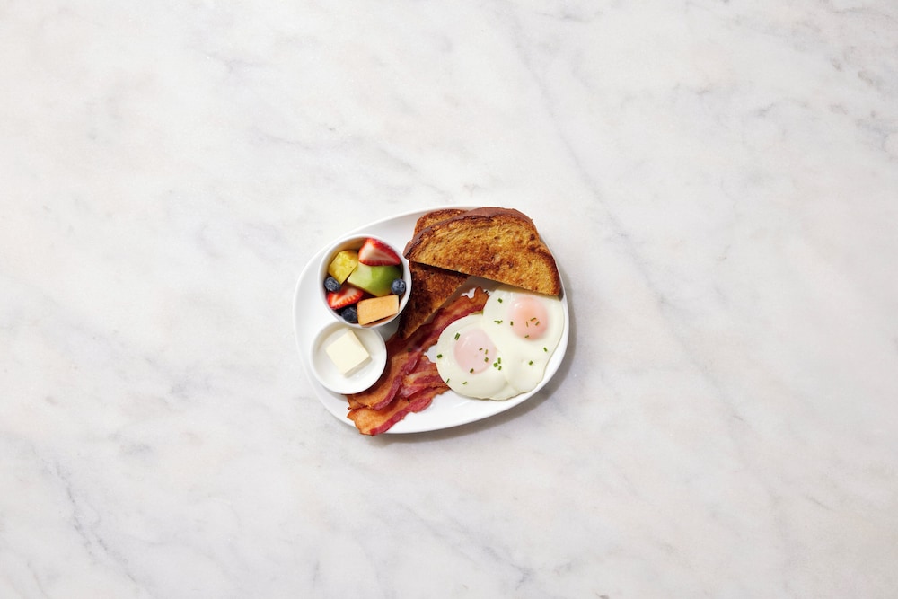EVEN Hotel New York - Times Square South by IHG — Restaurant & bars in New York City, New York State