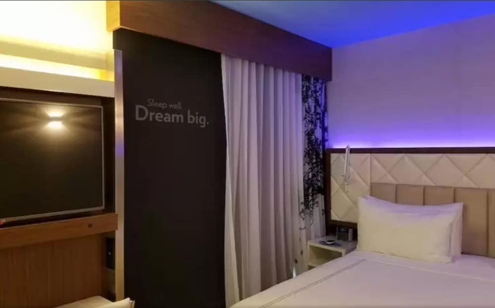 EVEN Hotel New York - Times Square South by IHG — Hotel rooms in New York City, New York State