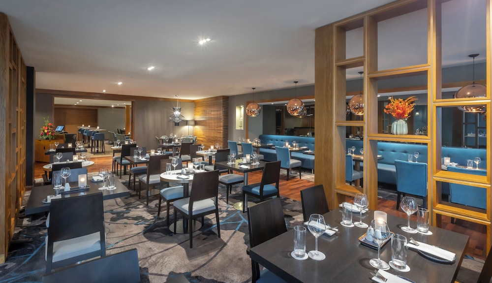 Clayton Hotel Liffey Valley — Restaurant & bars in Dublin, Dublin City
