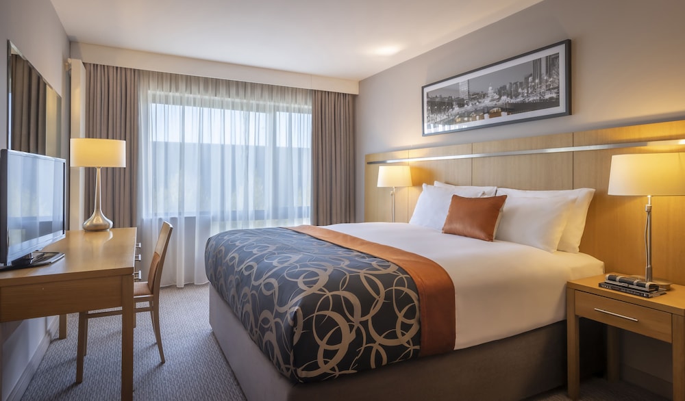 Clayton Hotel Liffey Valley — Hotel rooms in Dublin, Dublin City