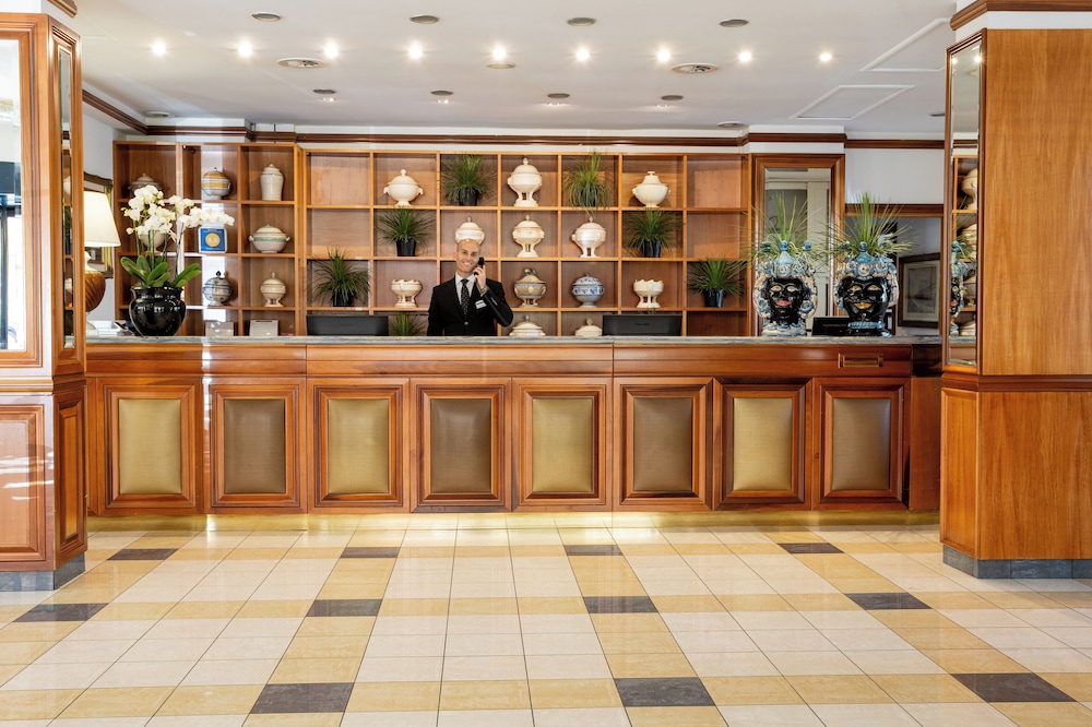 Grand Hotel Tiberio — Hotel building in Rome, Lazio