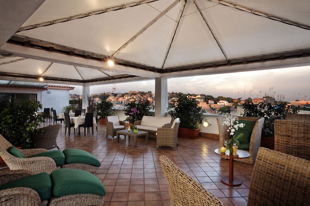 Grand Hotel Tiberio — Restaurant & bars in Rome, Lazio